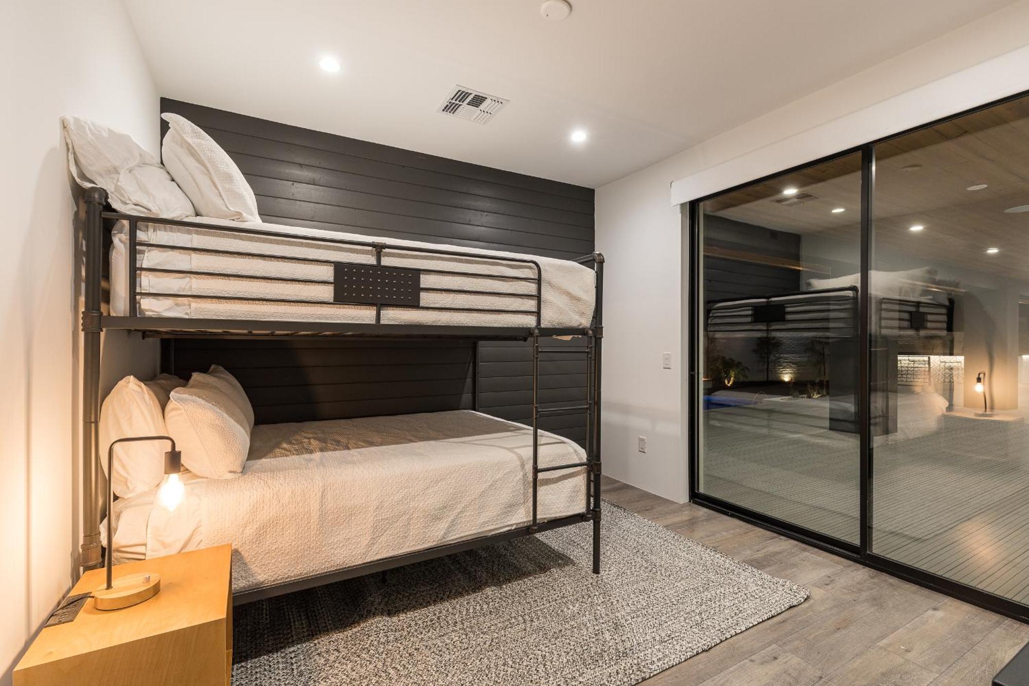 Luxury Micro-Resort, Theater, Sauna, Heated Pool Phoenix Dış mekan fotoğraf
